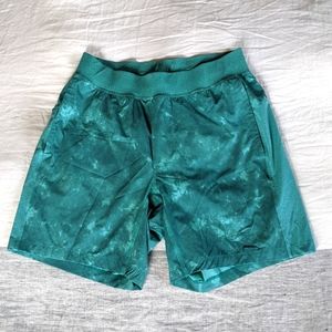 Lululemon Men’s T.H.E Swim Shorts Medium